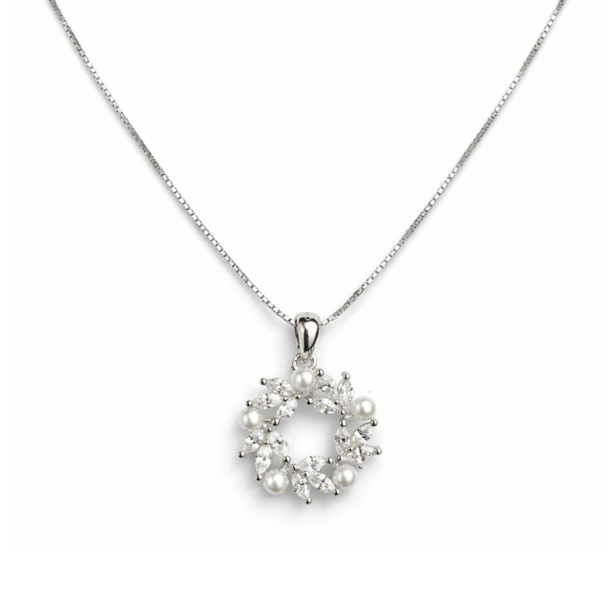 925 Sterling Silver Pearl & Cubic Zirconia Wreath Pendant Necklace for Women